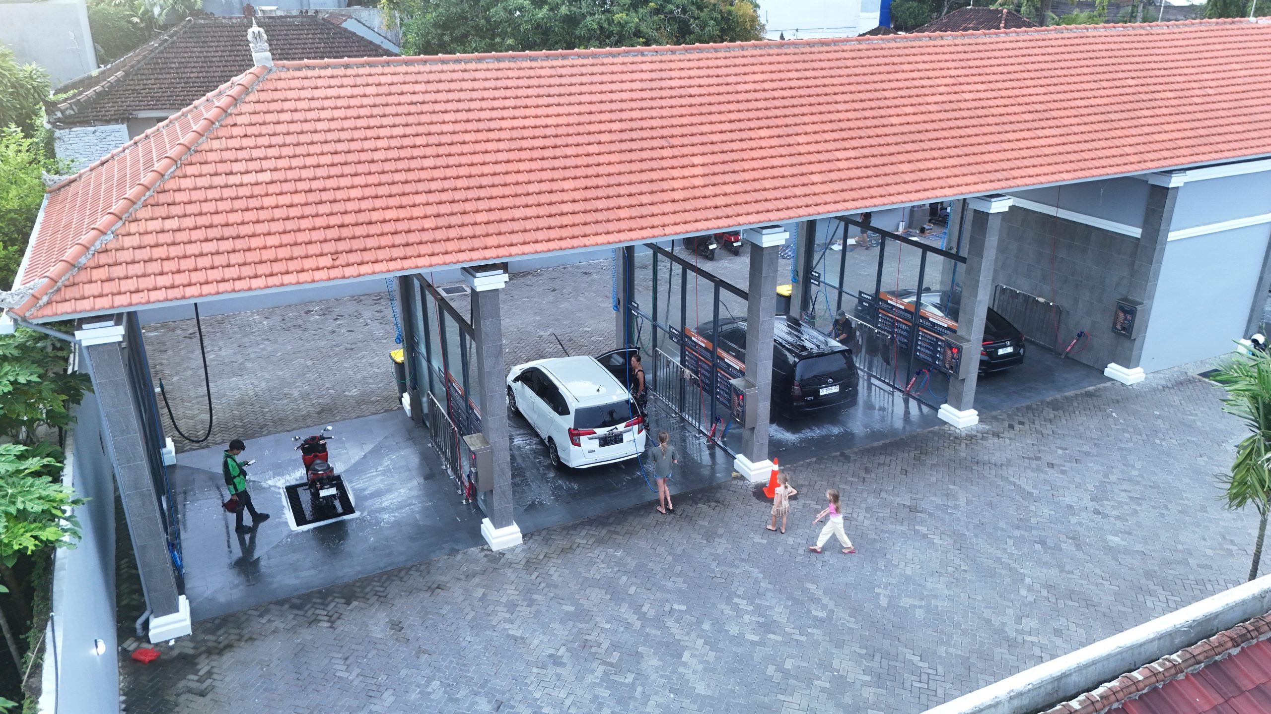 peluang usaha self service car wash di Bali sebagai investasi properti produktif dengan sistem bisnis yang bisa ditinggal tetap cuan